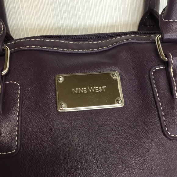 Stunning Nine West Dark Purple Bag - Picture 2 of 7